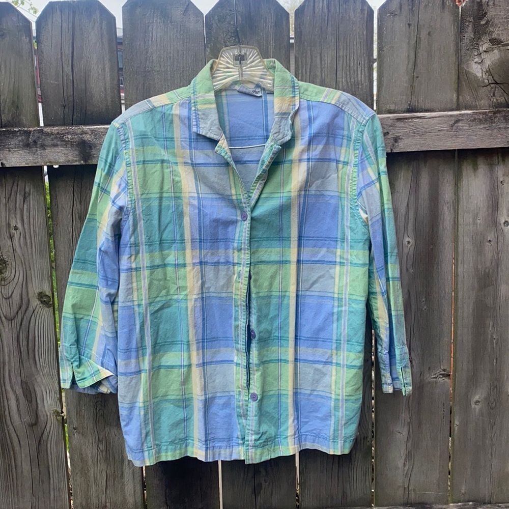 Cabin Creek button down shirt sz. S